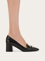 Pump with Gancini ornament - Image 4